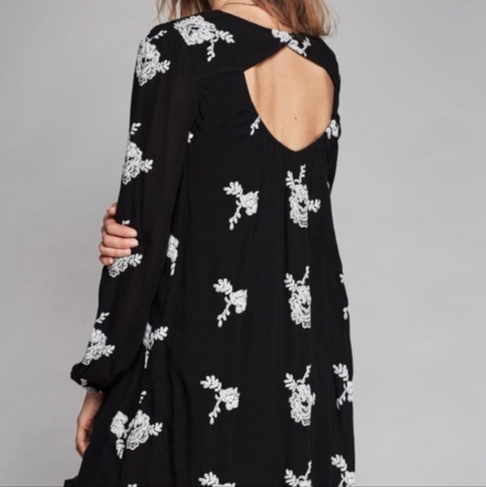 Free People Women's Black White Emroidered Swing Spring Dress - Picture 5 of 7